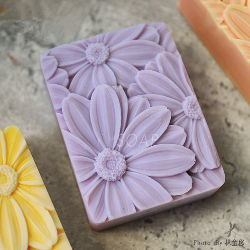 Newest!!!3d Elegant Sunflower  - مراجعة Soap Making Kit For Beginners وسعره