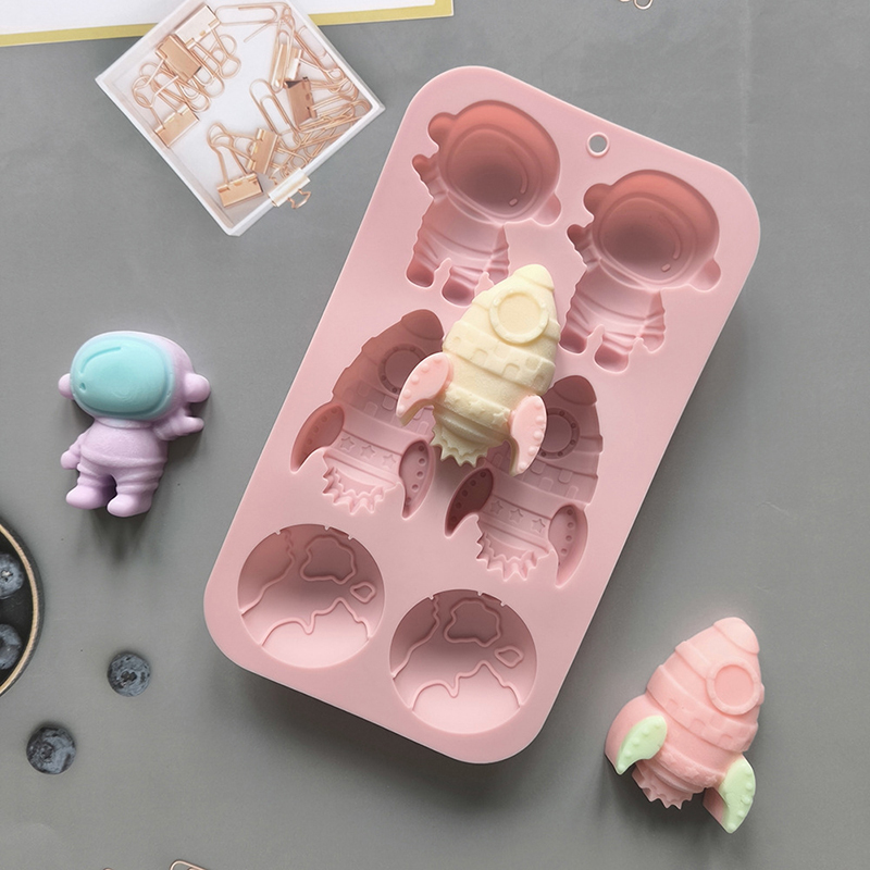 6-hole Cartoon Astronaut Rocke - مراجعة Soap Making Things وسعره