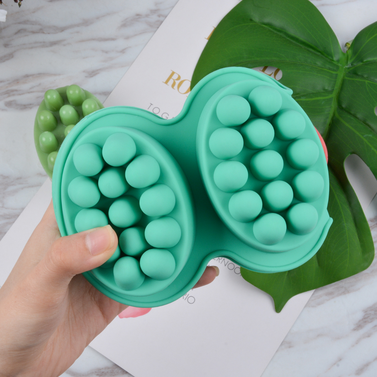 4 Hole Oval Massage Soap Silic - مراجعة Soap Making Kit For Beginners وسعره